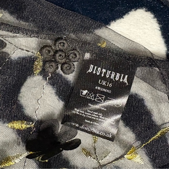 Disturbia Chrysanthi Applique Frill Collar Blouse - Picture 8 of 14